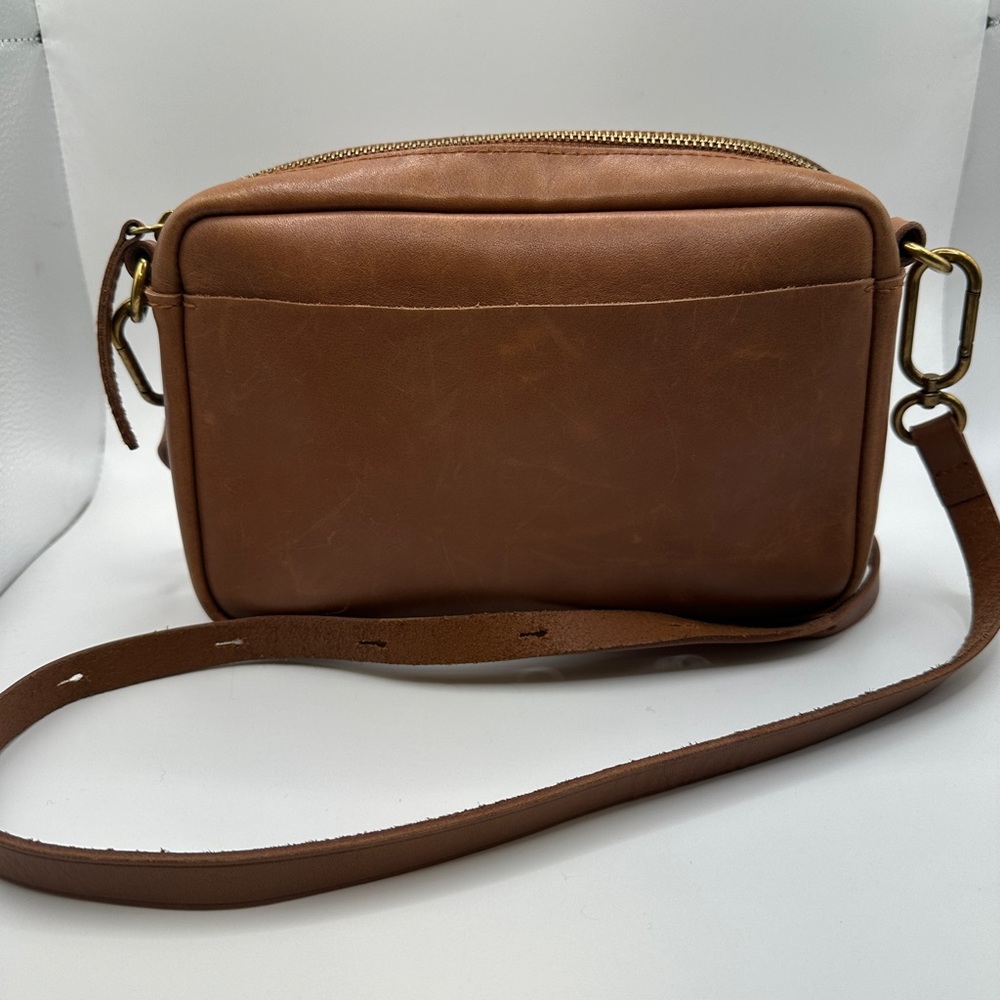 Madewell Leather Carabiner Medium Crossbody Bag